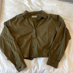 Everlane cropped army green button down